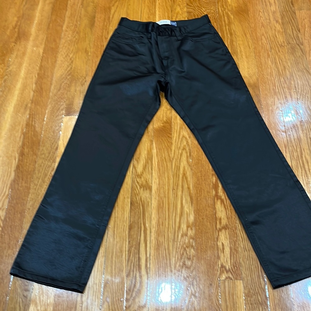 These are GAP size 4 worn maybe once they are 79%Cotton 21 Polyester.Satin look.